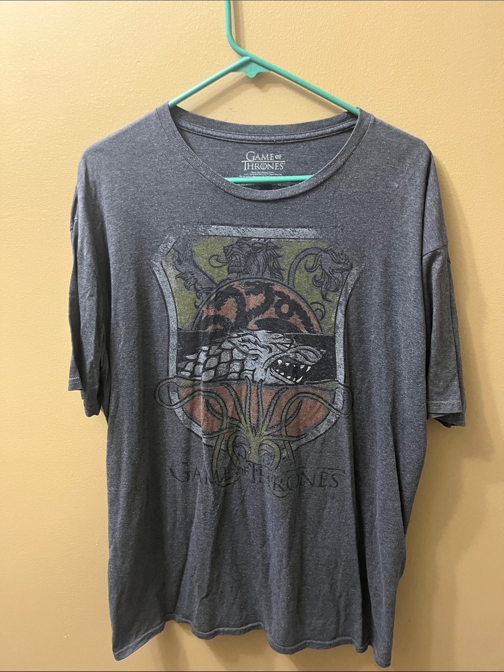 Men’s Gray Graphic Short Sleeve Tee